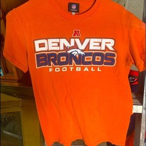 Denver Broncos t-shirt
